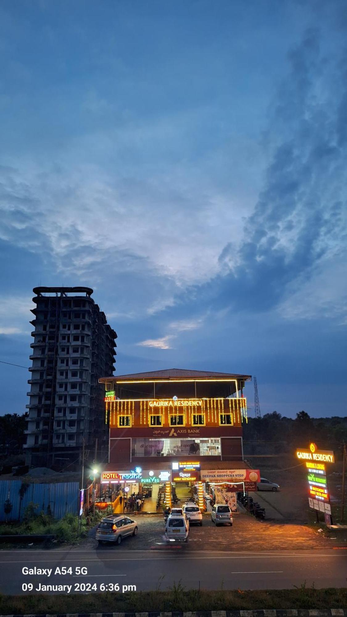 Gaurika Residency Boarding & Lodging - Padubidri Hotel Exterior photo